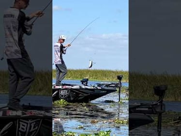 Flipping Bass on Lake Okeechobee #shorts #fishing #boatflip