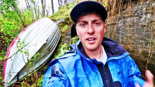MY BOAT FLIPPED OFF OF A CLIFF!!! CAN I SAVE IT? (DALE HOLLOW TOURNAMENT)