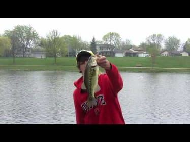 Spring Jiggin for Bass (April Bass)
