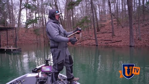 How to CATCH BASS off Clear Water DOCKS with Swimbaits