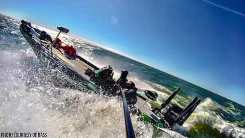 Bass Boating Tip - Navigate Big Waves & Shallow Water