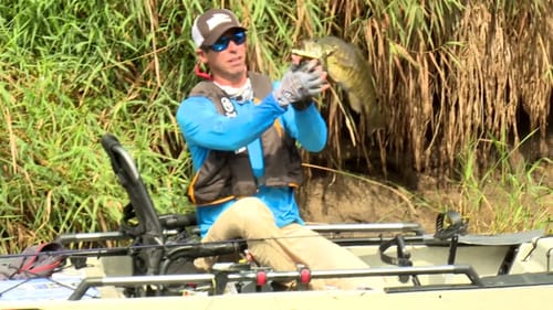 Mississippi River Hobie Fishing - (Going Ike S2 - Ep. #11)