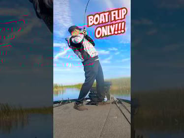 BOAT FLIP ONLY‼️ Lake Okeechobee MLF Toyota Series #short #bassfishing #okeechobee