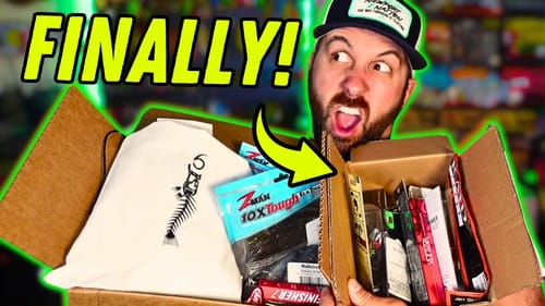 We FINALLY Got The "BEST" Fishing Subscription Box!  UNBOXING!