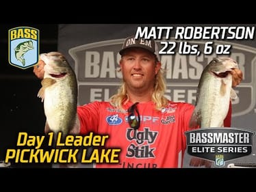 Matt Robertson leads Day 1 at Pickwick Lake with 22 pounds, 6 ounces (Bassmaster Elite Series)