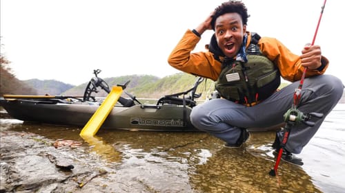 My FIRST ONLINE Bass Fishing Kayak TOURNAMENT (Winter Bass Tourney)