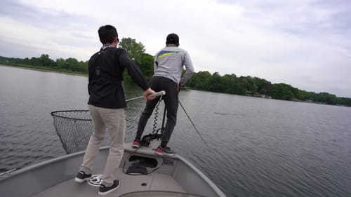 I'M HOOKED UP! (Minnesota Muskie Hunt Pt.2)