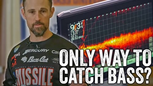 OLD SCHOOL Bass Fishing vs NEW LiveScope Forward Facing Sonar Technology (Bassmaster Elite Pro Tips)