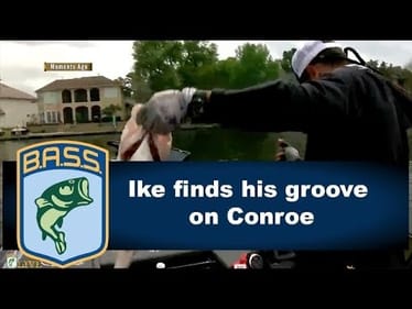 Mike Iaconelli catches a game changer live on Day 1 of the Bassmaster Classic