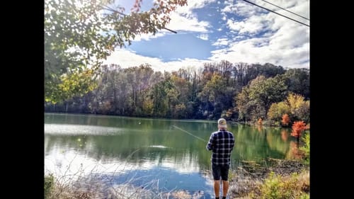 Kayak Fishing "MASSIVE" TENNESSEE POND ||EXTREMELY FLOODED||