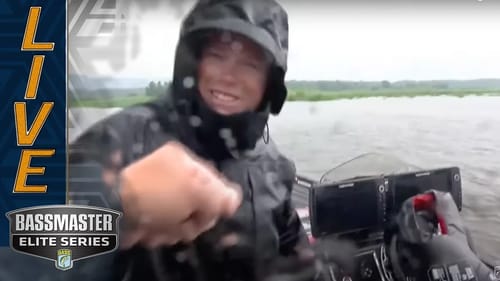 MISS RIVER: Keith Combs and Bryan Schmitt get right with a Carolina Rig