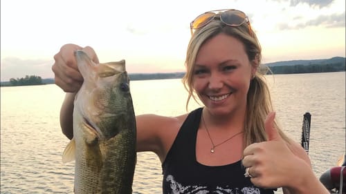 Mid-Range Cranking For Bass! Tips For MORE BITES!