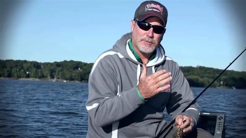Choosing Crawfish Colors for Bass Fishing