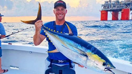 GIANT TUNA Catch and Cook (RAW SUSHI)! 150 Miles Offshore by OIL RIGS! (INSANE)