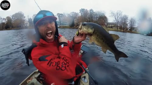 EXTREME KAYAK BASS FiSHING!
