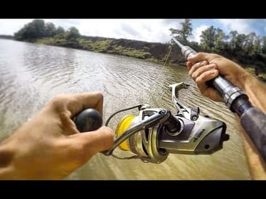 My REEL SNAPPED in HALF on a GIANT HOOKSET!!