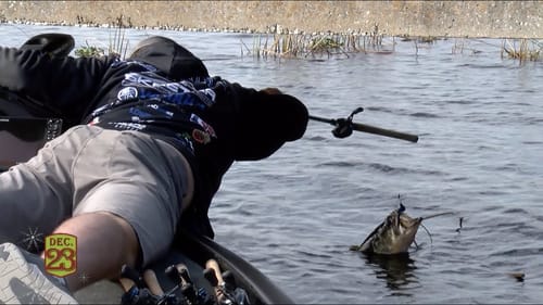 Lee Livesay's epic bass landing under a St. Johns River dock