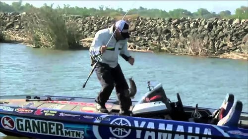 Dean Rojas off to a quick start BASS Live www.bassmaster.com