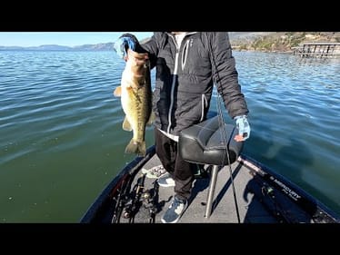 CLEAR LAKE WINTER BASS FISHING WITH MINNOWS
