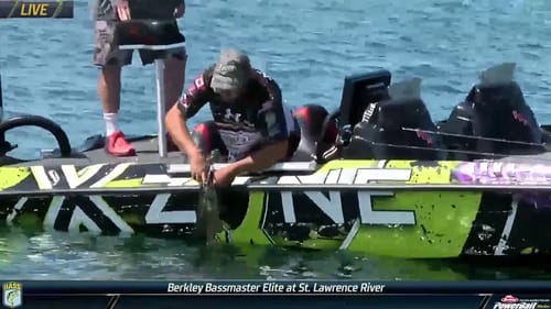 Local favorite Cory Johnston overcoming issues on Day 1 at St. Lawrence
