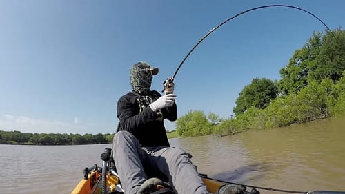 Flipping BIG Bass UP CLOSE in Kayaks