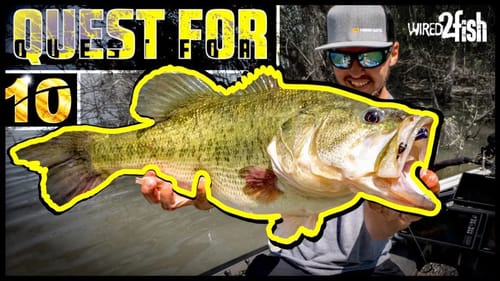 Giant Bass Caught in Texas with Carl Jocumsen (10-pounder‼️) | CRAZY STORY