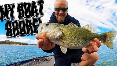 Using Forward Facing Sonar, Mid Divers, & Square Bill Cranks For Winter Texas Bass!