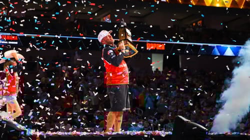 WHAT ITS LIKE RIDING INTO THE BASSMASTER CLASSIC w/ Hank Cherry