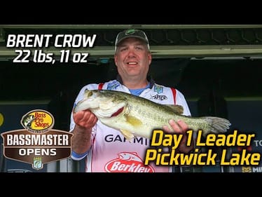 Brent Crow leads Day 1 of Basspro.com OPEN at Pickwick Lake with 22 pounds, 11 ounces
