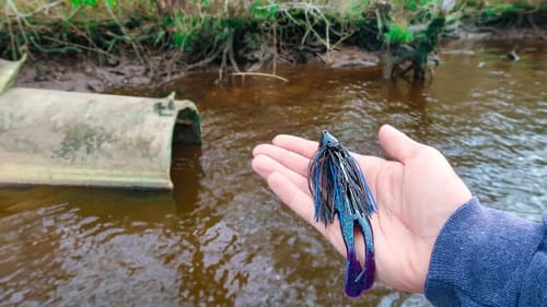 Fishing BIG JIGS for GIANT Bass (LOADED)