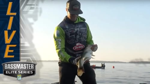 MURRAY: A 5 pounder to start Bassmaster LIVE for Hunter Shryock