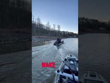 NO WAKE ZONE!
