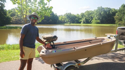 Fishing a TROPHY Bass Lake On MY  BRAND NEW Boat (TWIN TROLLER 10E)
