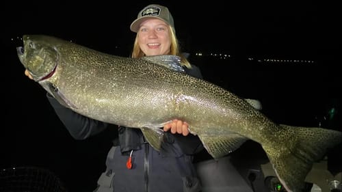 NIGHT Casting for SALMON on Lake Ontario!!