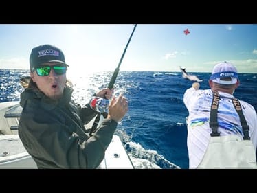 UNEXPECTED GIANT BITE Kite Fishing - SMC 21-13