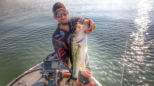 Deep Cranking Tips for Summertime Bass
