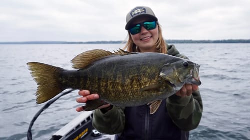 Morning Trip for FAT Fall Smallmouth! (Ontario)
