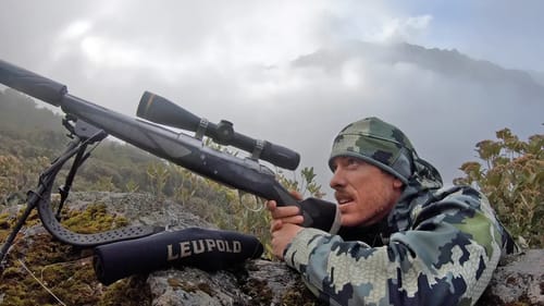 New Zealand HIKE IN Mountain Hunt for CHAMOIS
