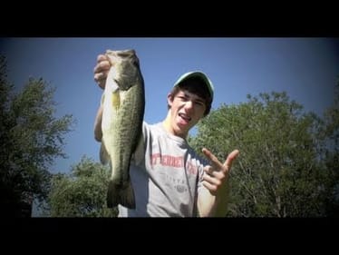 Nice Bass Off The Infamous Flickshake