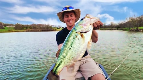Catching FAT BASS in the Spring! Fishing Ponds