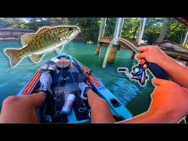 Fishing INSANE MOUNTAIN LAKE For Aggressive dock BASS (kayak Fishing)