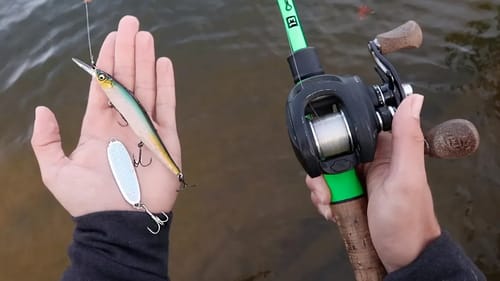 Bass Fishing COLD Water? TRY THIS! (Winter Fishing)