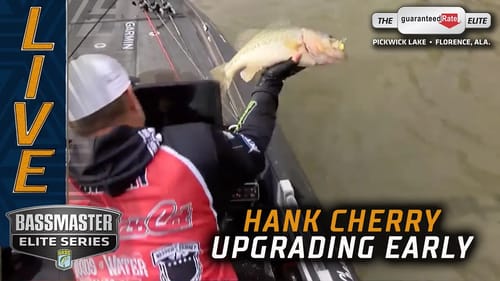 Defending Classic Champion Hank Cherry with a great start on Day 4 at Pickwick