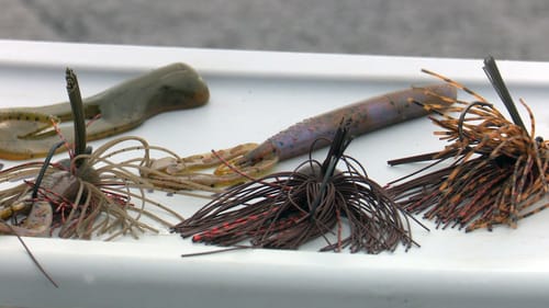 Jig Fishing Tips To Catch Bigger Bass This Winter | Bass Fishing