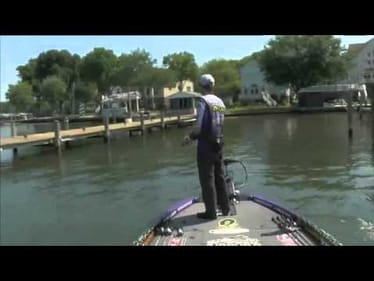 Aaron Martens calls his shot on LIVE