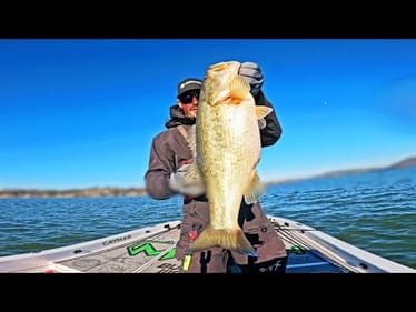 Early Spring Bass Fishing on Lake Guntersville!