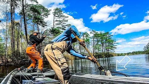 SMASHING Big SPRING Bass Using My FAVORITE Technique!! || We Caught Some Bigs!!