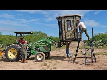 Bow Hunting Blind Set Up in South Texas | Monster Buck Shows Up Day 1!