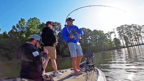 Catching BIG OL' GRASS BASS Fishing on LAKE GUNTERSVILLE! (LOADED)