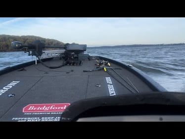 My Vexus AVX 1980 Aluminum In Rough Water…(On The Water Vid)